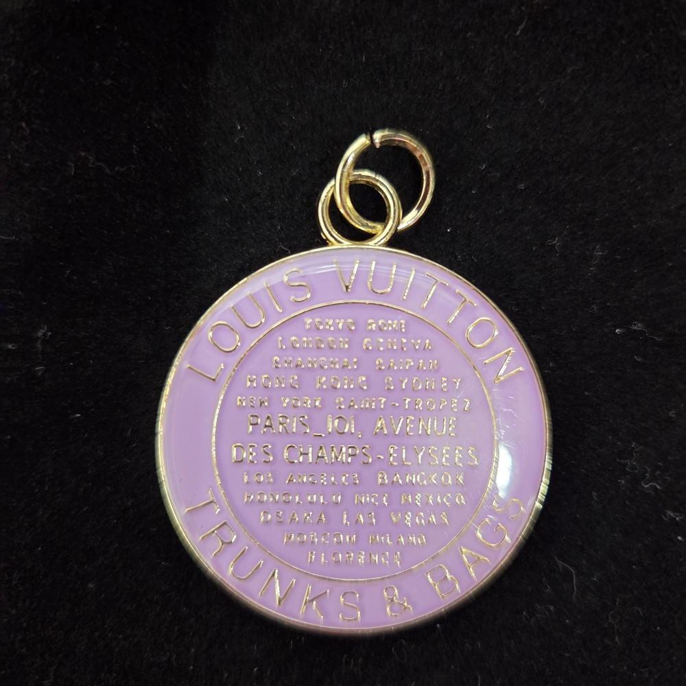 Louis Vuitton Lavender and Gold Trunks & Bags Round Charm Pendant